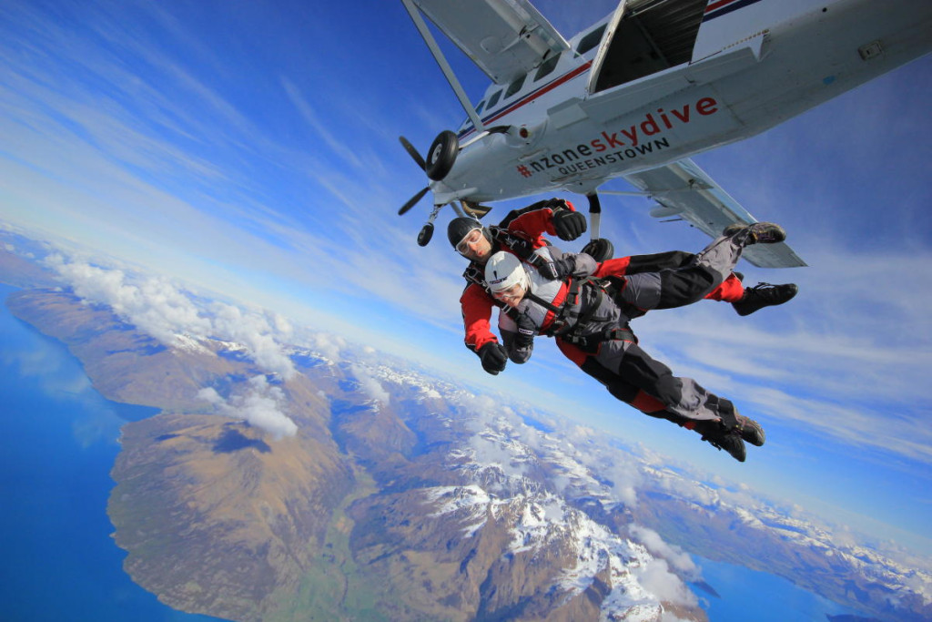 Bungy vs Skydive: which is the ultimate rush?