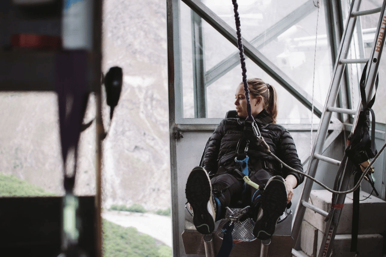 Bungy cord safety harness setup