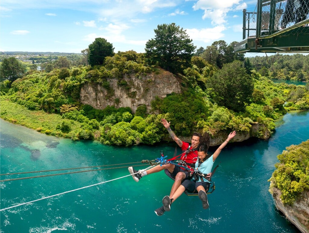 Taupō Swing over Waikato River